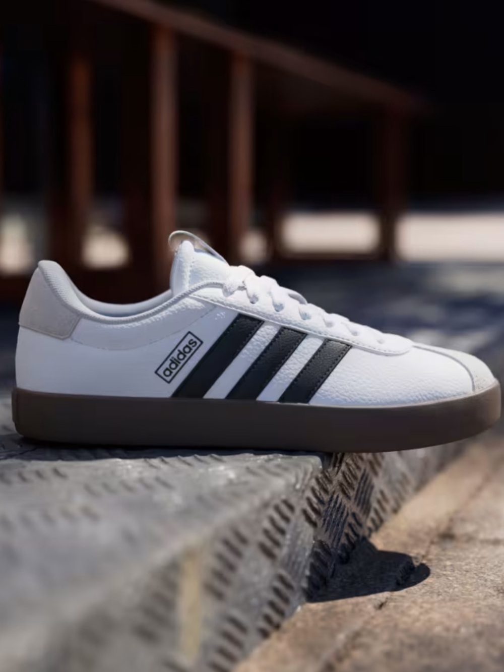 Adidas NWT VL COURT 3.0 SHOES size 9.5